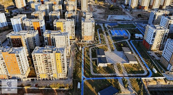 Sur Yapı'da' Satılık '''fırsat''' Ara Kat 3+1 Daire