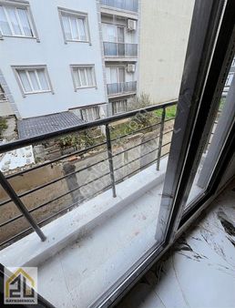 Muradiye De Satılık 1+1 Daire