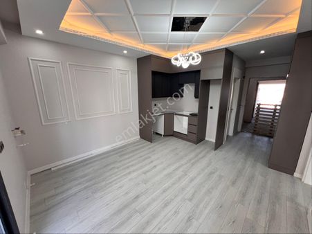 Murat Emlaktan Emsallerinin En Güzeli 1+1 Dairemiz Satılıktır