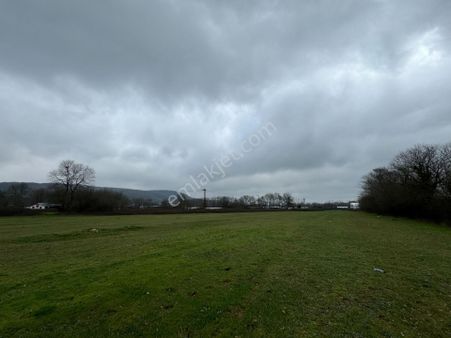 İstanbul Çekmeköy Sırapınar' Da 6.420 M² Satılık Arsa