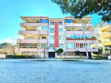 ▶ ▶ Akçay Körfez'den Ebeveyn Banyolu Çift Balkonlu 3+1 Satılık Geniş Daire