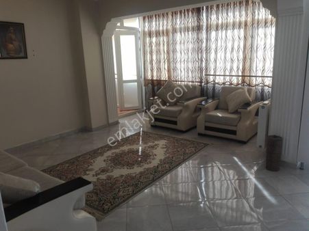 Bayraklı,da Merkezi Konumdaki Dairemiz Satılık