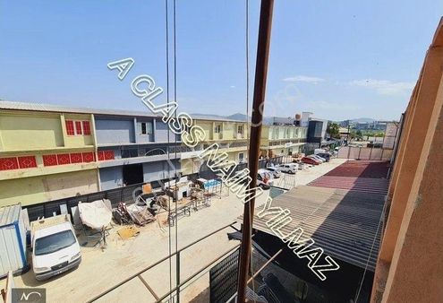 Ana Yola Yakın-işlek Cadde Üzerinde Kıra Getırılı- 3 Katlı-280 M2-fırsat İş Yeri