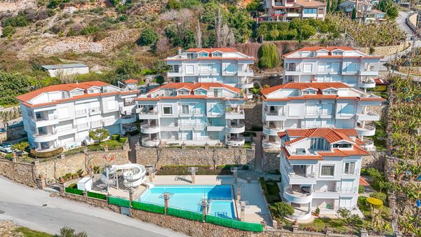 Alanya Cikcilli 3+1 Manzaralı 160m2 Aktiviteli Ve Sakin Site İkam.uygun