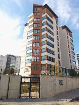 Turyaptan Bağlıca Merkezde Ferah Manzaralı Yeni Dubleks!