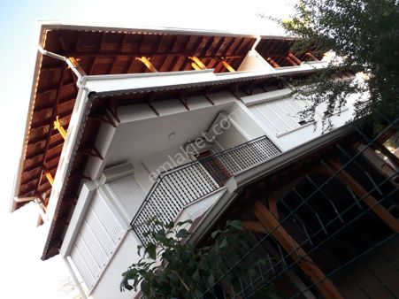 Antalya Belek Kadriyede Bakımlı Ve Yapılı Tripleks İkiz Villa 8+2