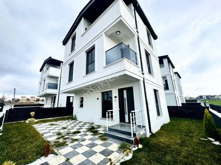 ⫷█ Kd Grup █⫸merkezde Müstakil Ebeveyn Banyolu Teraslı 4+1 Villa