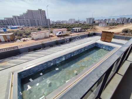 Altıntaş'ta Geniş Satılık 1+1 Daire