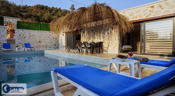 Kaş Kalkan'da Yapı Kayıtlı Taş Konsept 2 Lüks Villa