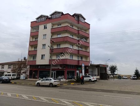 61 Emniyet Emlak'tan 3+1 Daire 200 M2 Lüks Yapılmış, Merkezi Konumda