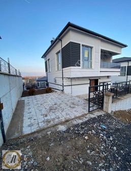 Alfin Gayrimenkul'den Esenyurtta Satılık 4+1 Lüks Villa