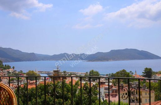 Viga Emlak'tan Muhteşem Deniz Manzaralı Kaş Merkezde 2+1 Daire