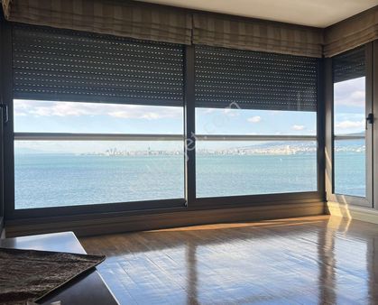 Alaçatı Gayrimenkulden Alsancak Kordon'da Satılık Daire