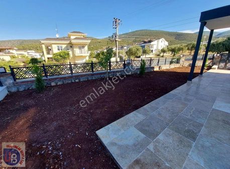 Akbük Merkezde Müstakil Havuzlu 4+1 Villa