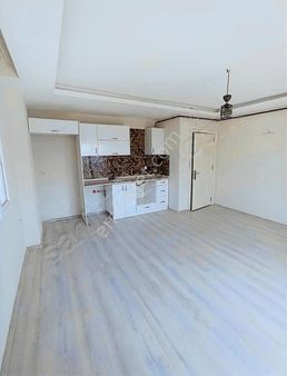 Erdemer Emlaktan Sarıçam Çarkıparede Az Hasarlı 3+1 Lüx