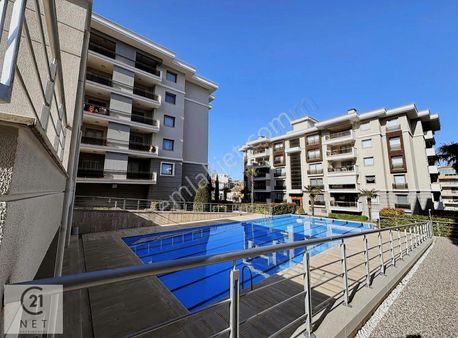 Century21 Net'ten Site İçi Ultra Lüks 4+1 Ara Kat Daire