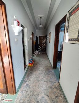 Belediye Evlerinin En Güzel Yerinde 2.5 Katli Tertemiz Mustakil