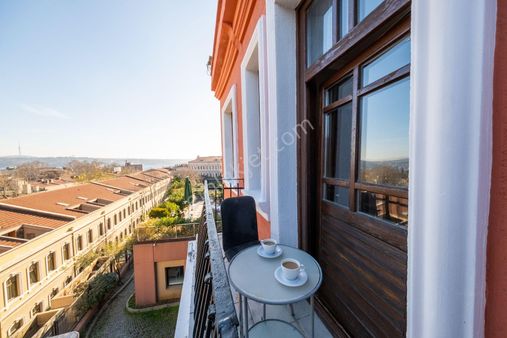 Ortaköyde Deniz Manzaralı 1+1 Lüx Daireler