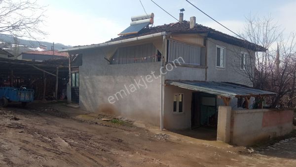 Amasya Taşova Esencay Da Satılık 2 Katlı Müstakil Ev