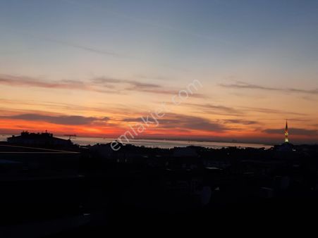 Ala'dan Tek Yetkili İdealtepe'de Deniz Manzaralı Geniş Dubleks