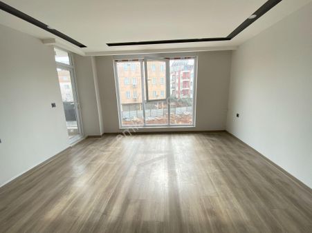 Kaleiçi Ve Tramvay Yakını Katta Sıfır Lüx Daire