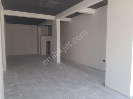 Millet Mahallesinde Sıfır Kiralık Köşe Dükkan