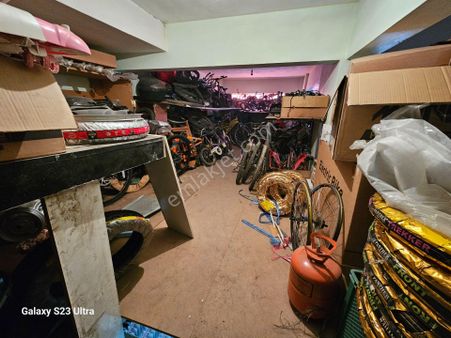 Göçmen Gayrimenkul'den Yeni Mah.85 M2 Satılık Dükkan