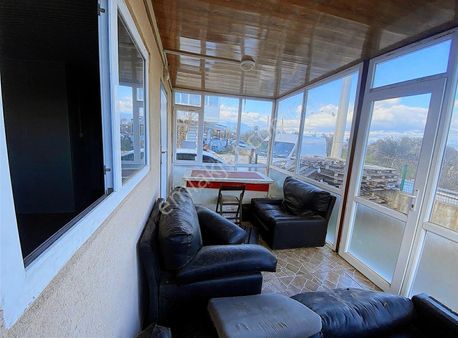 Armutlu Anayola Cepheli Yapı Kaytlı Tek Tapu 101m2 Kupon Arazi