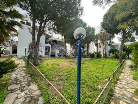 Bodrum Turgutreis Site İçi Satılık Giriş Kat Daire! Denize 200 M