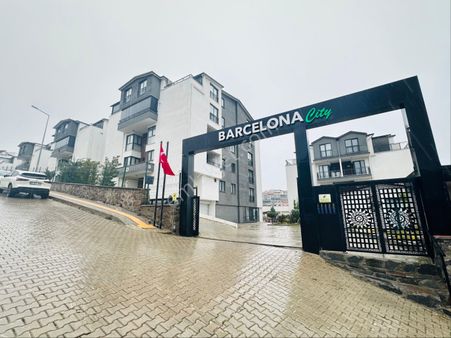 Tırpan Gayrimenkulden Mudanya Halitpaşa Mah. 4+1 225m2 Deniz Manzaralı Satılık Dublex