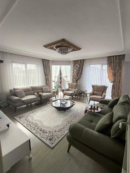 Adapazarı Serdivan Avm Çok Yakın Mesafede Satılık 4+1 Bahçe Dublex Geniş Bahçeli