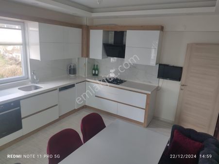 Emlak Dünyasindan 3+1 1.kat