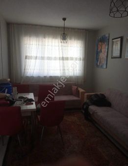 Acill Karabağlar Yaşar Kemal Mah.de Tokilerde 2+1 85m2 Ayrı Mutfak Asansörlü Arakat Satılık Daire