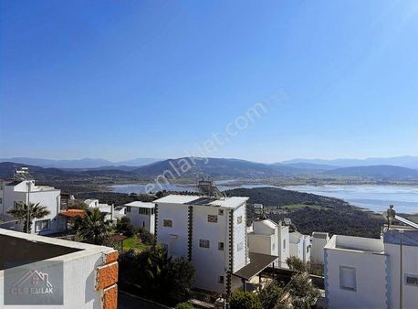 Bodrum Boğaziçi Mevkii Satılık Müstakil Site İçi 2+1 Yazlık!!!