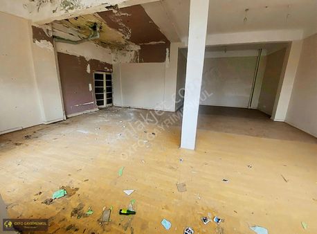 Oxfodan Mükemmel Konumda Cadde Kenarı Emsalsiz Fiyata(boş)dükkan