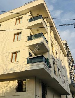 İstanbul Sancaktepe Safa Mah Satılık 3+1 Ara Kat Daire 130 M2