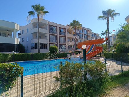 Erdemli Tırtar Da Denize Sıfır Altın Portakal Tatilsitesinde 2+1 Satılık Daire