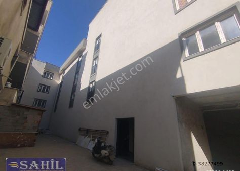 Kuşadası Davutlar'da 1+1 Sıfır Bina Kapalı Otopark Asansörlü