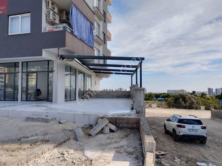 D-400 E Sıfır Köşe Başı Deniz Manzaralı Satılık İşyeri