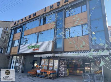 Zirve Yapıdan Ana Cadde Üstünde Mutfak Ayrı 2+1 Daire