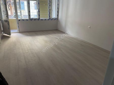 Betonyolda Bakımlı Metro Yakını Full Bakımlı