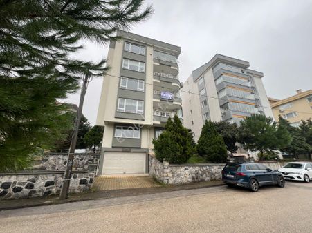 Nilüfer Beşevler Mahallesinde Merkezi Konumda 4+1 Daire