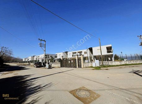 Başdekor Gayrimenkul'den Sapanca Göl Manzaralı 3+1 Eşyalı Daire