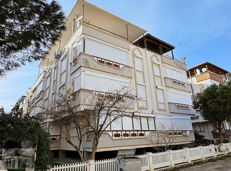 Ayvalık Sarımsaklı'da Yüksek Giriş 2+1 Satılık Daire