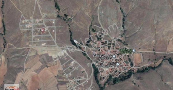 Recep Ümit Emlak'tan Eğriöz'de Satılık 882 M2 İmarlı Arsa