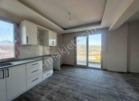 Stop’tan Çalıca 3+1 Çatı Dubleks