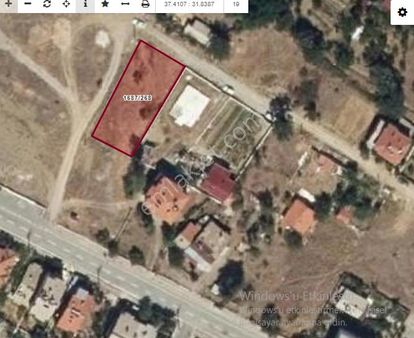 Konya Seydişehir Pınarbaşı Mah.satılık Köşe Arsa 751 M2 3 Kat İmarlı % 30