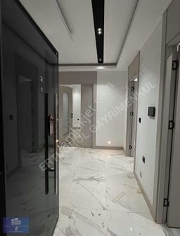 Döşemealtı B.yaka Mah.havuzlu Site İçinde Satılık Daire