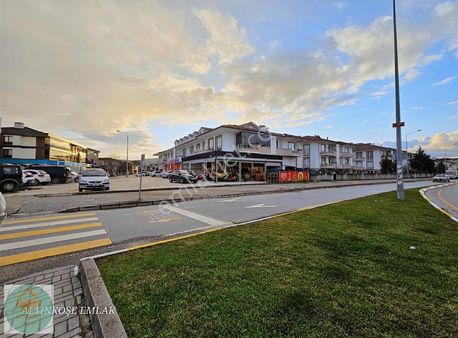 Serdivan Avm'ye 900 M, Ebeveyn Banyolu, 4+1 150 M2 Çatı Dublex