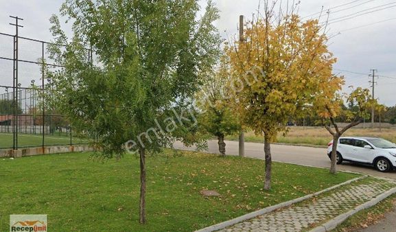 Recep Ümit Emlak'tan Fevziçakmak Mahallesinin En Gözde Yerinde Satılık 266 M2 İmarlı Arsa